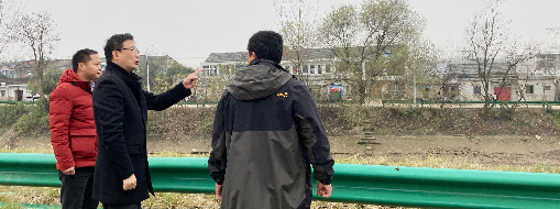 中水三立總裁李兵 巡查淠史杭灌區(qū)量測(cè)水1標(biāo)項(xiàng)目部工作
